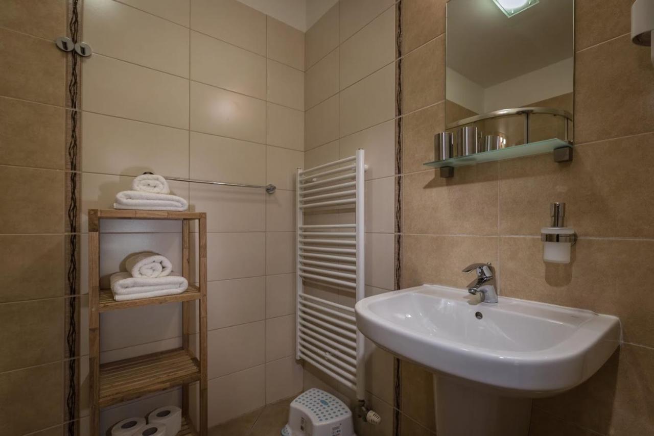Apartman Besenova Exterior photo